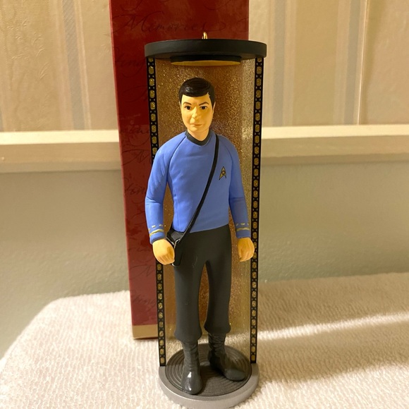StarTrek Hallmark Keepsake Ornament Figures Lot - Picture 8 of 16
